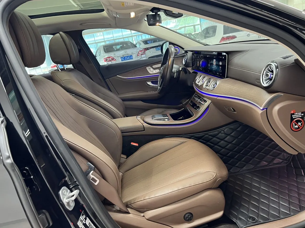 Mercedes Benz E Class 2022 E 300 L 2.0T Fashion (Change 3) Automatic Gear 7