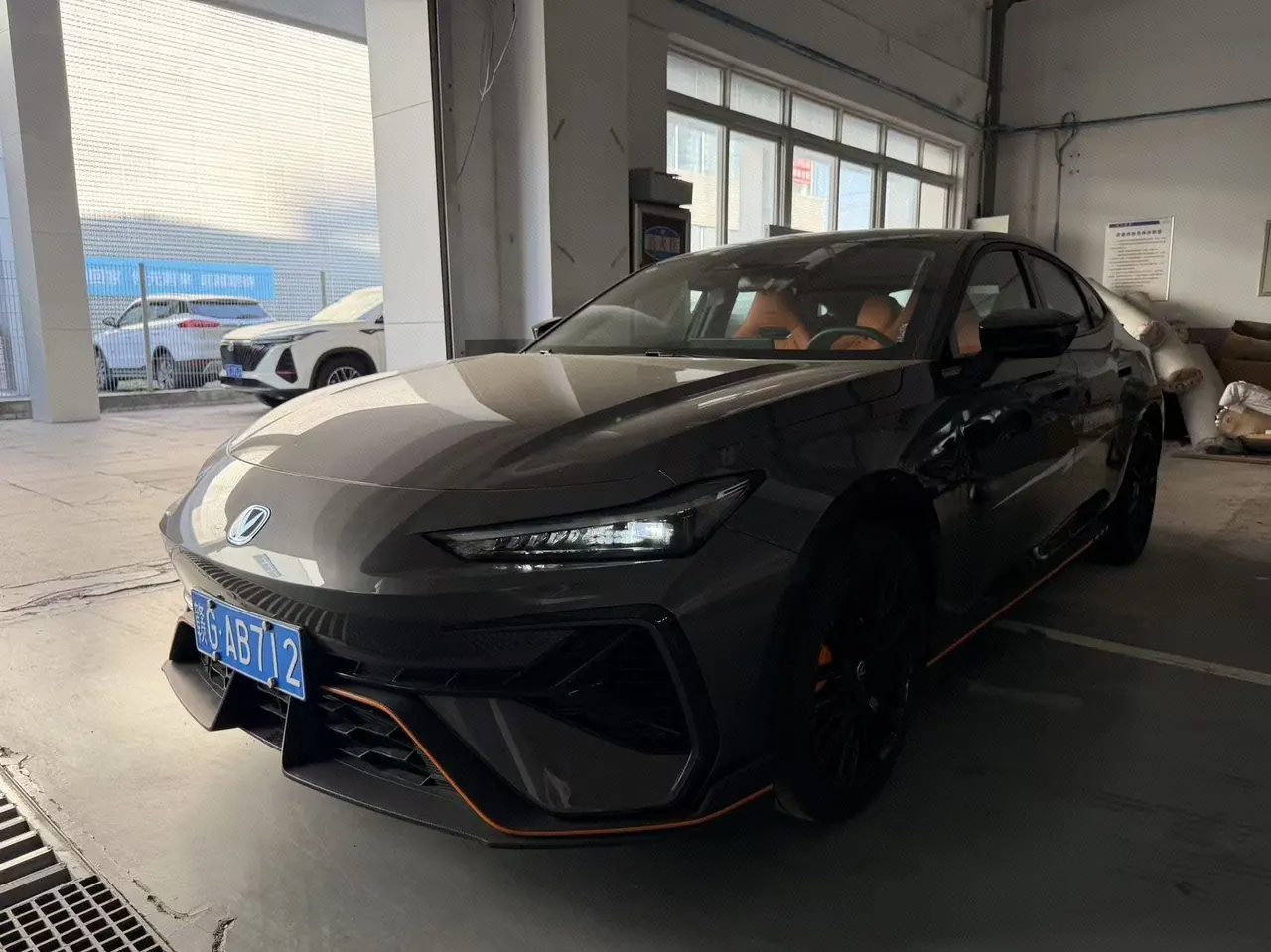 Open image lightbox: ChangAn 2025 UNI-V 2.0T Jin Qing type automatic gear