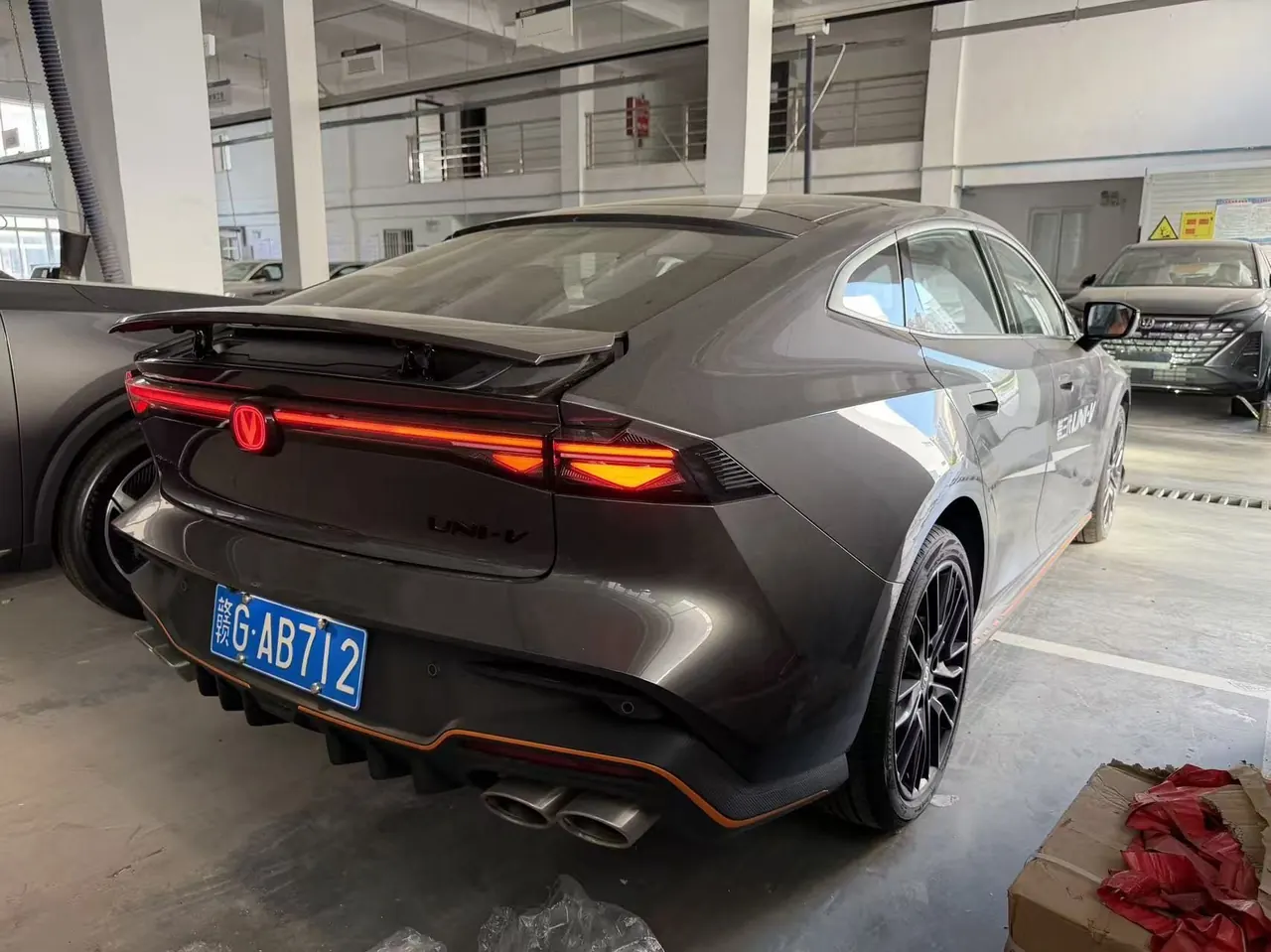 ChangAn 2025 UNI-V 2.0T Jin Qing type automatic gear 9