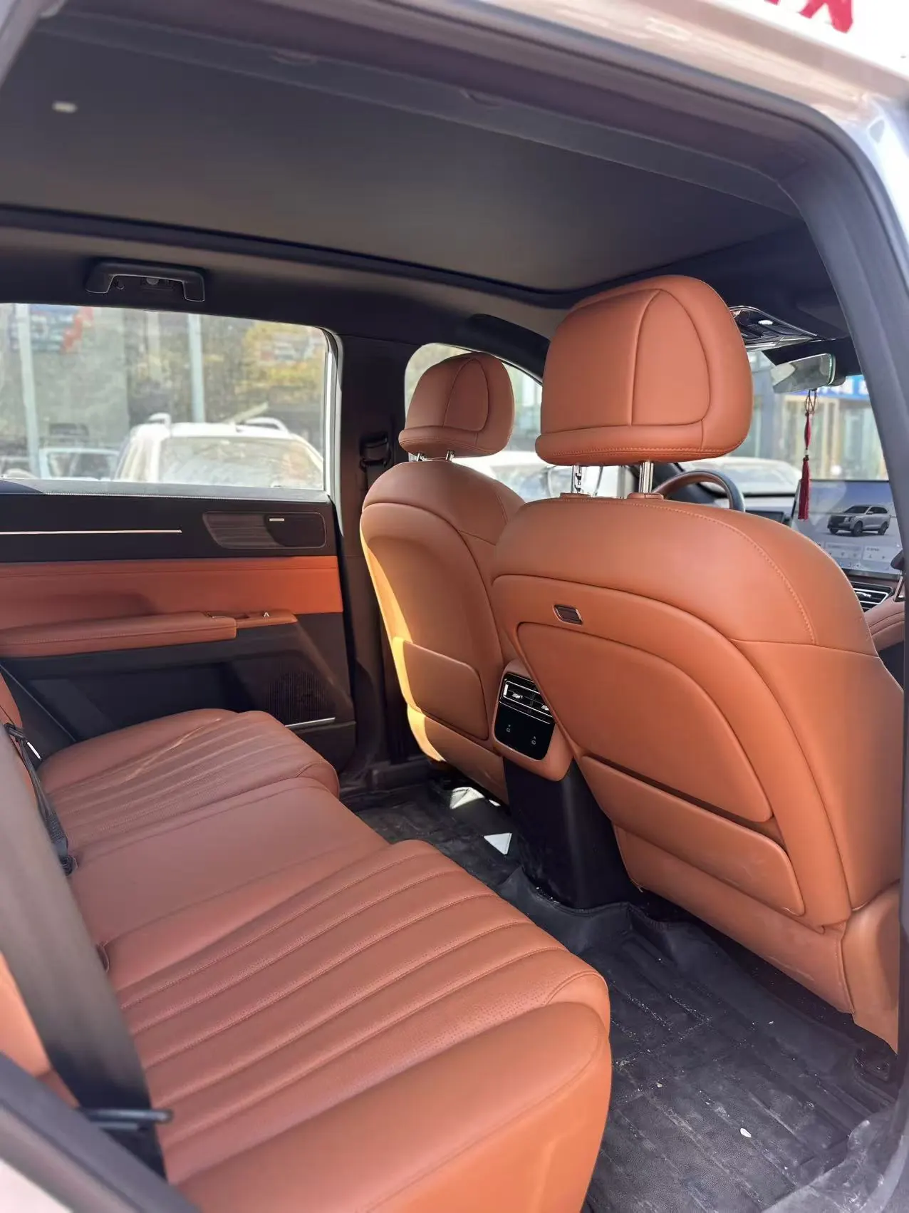 Jetour 2025 X70L 1.5TD luxury 5 automatic gear 5