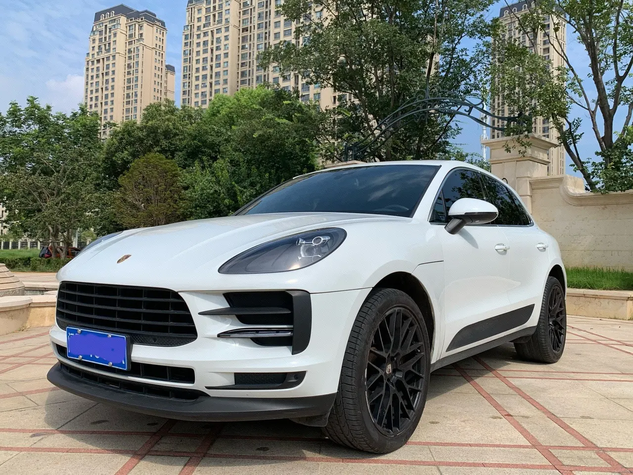 Open image lightbox: Porsche Macan (Imported) 2020 Macan 2.0T Automatic Gear