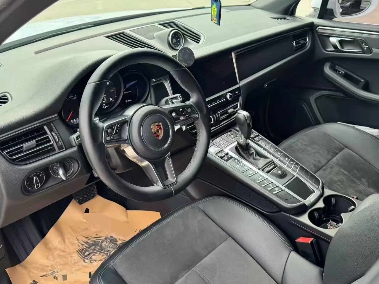 Porsche Macan (Imported) 2020 Macan 2.0T Automatic Gear 2