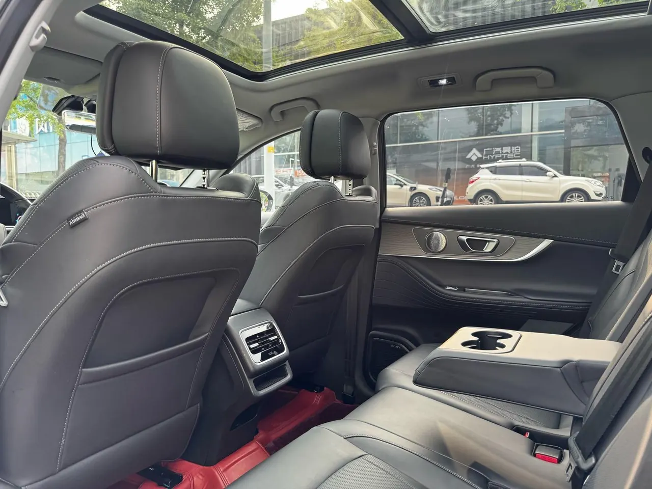 Chery 2022 Ruihu 8 PRO 1.6T 290T Two-Drive Sky Edition 7-seat Automatic Gear 8