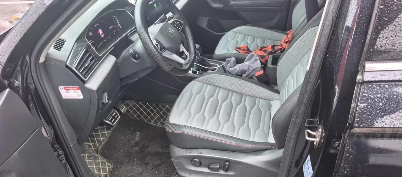 Volkswagen 2022 Tiguan X 2.0TSI 330TSI Two-Drive Ultimate Automatic Gear 2