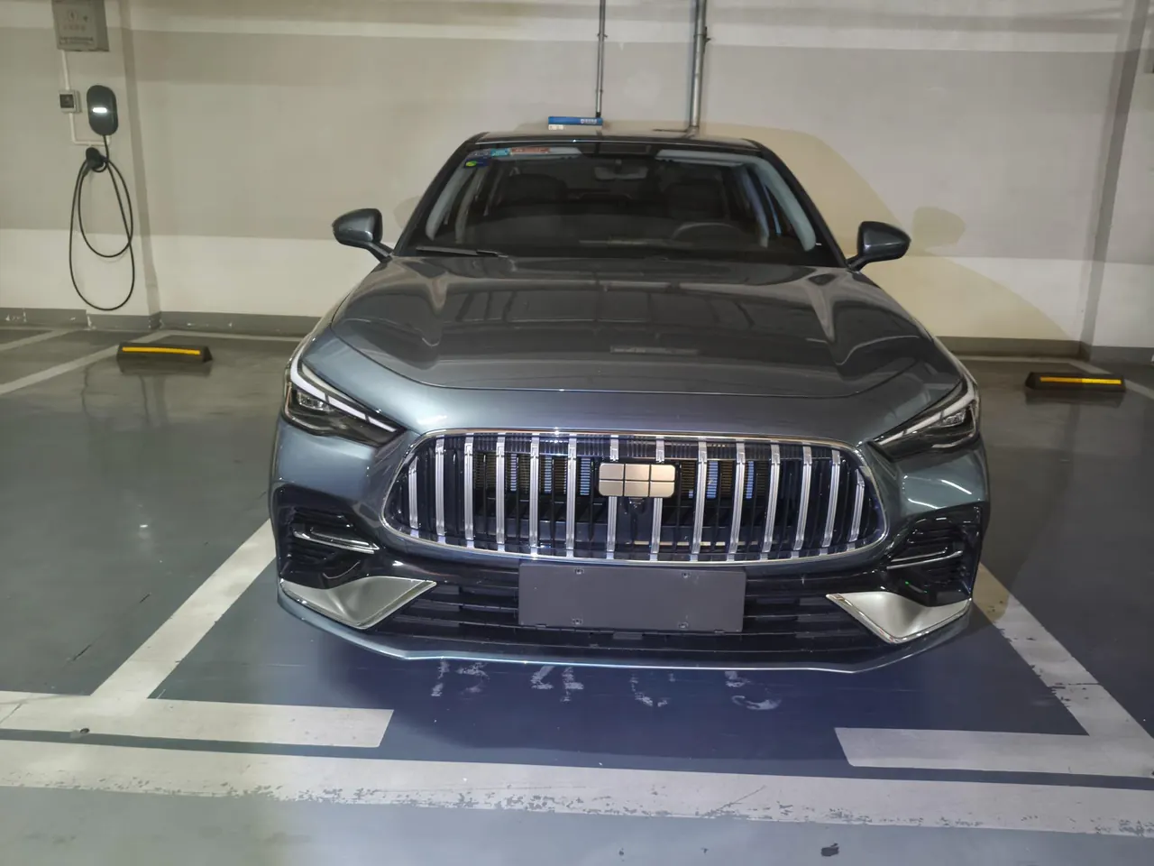Geely Galaxy 2025 xingyao 6 EM-i 1.5 125km free version automatic gear 2
