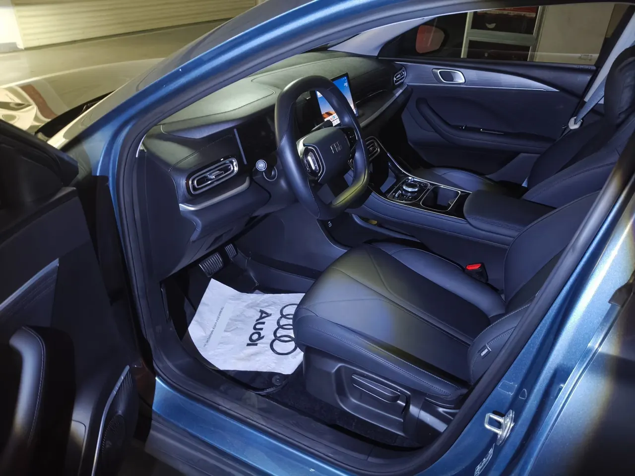 Geely Galaxy 2025 xingyao 6 EM-i 1.5 125km free version automatic gear 6
