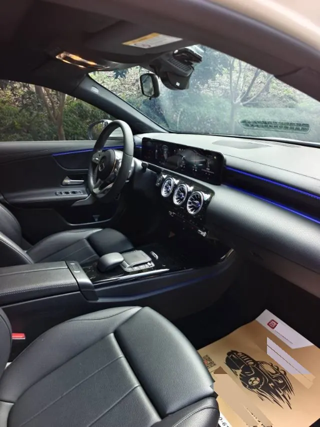 Mercedes Benz Class A 2022 A 200 L 1.3T Dynamic Automatic 3