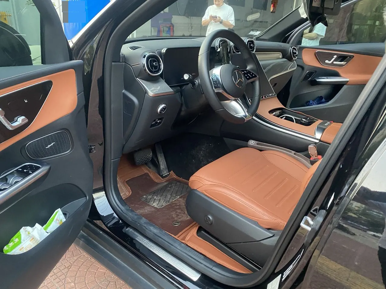 Mercedes Benz 2025 GLC 260 L 4MATIC 48V 2.0T Dynamic 5-seat Automatic Gear 3