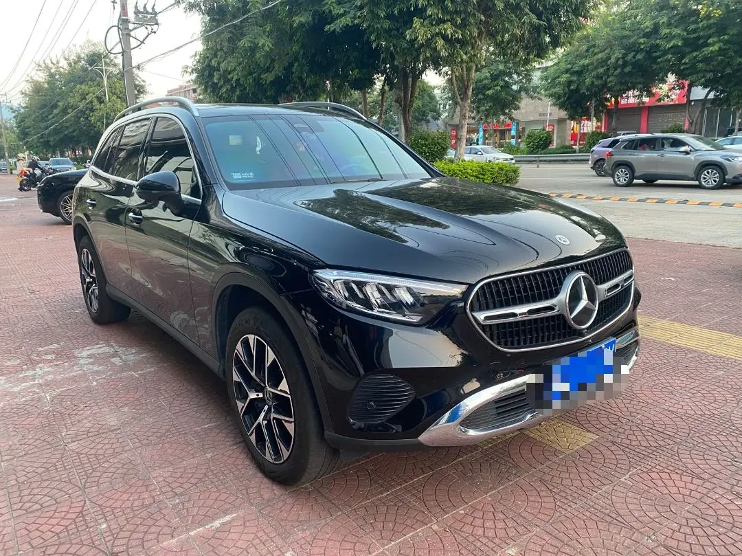 Mercedes Benz 2025 GLC 260 L 4MATIC 48V 2.0T Dynamic 5-seat Automatic Gear 5
