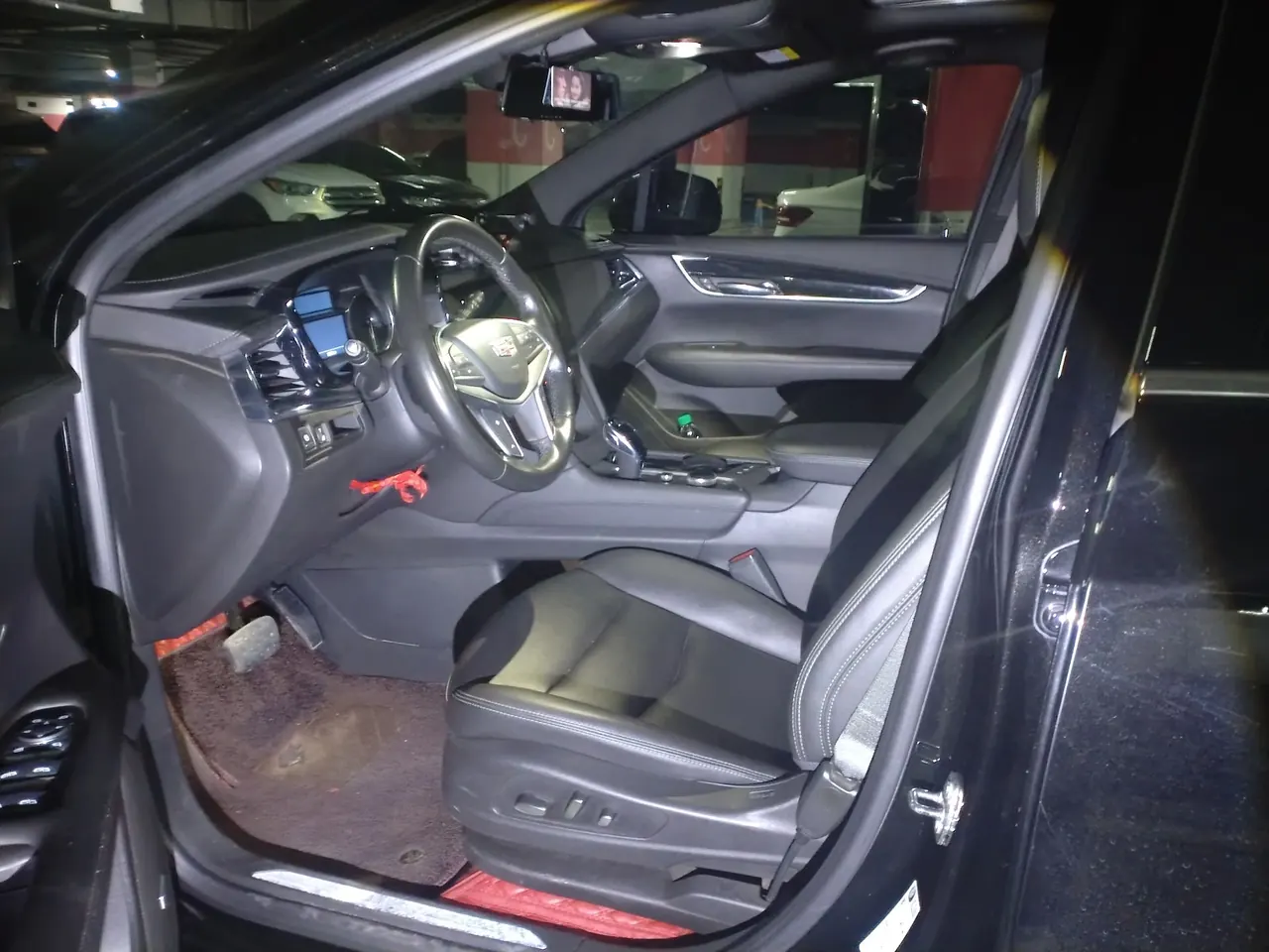 Cadillac 2023 XT5 48V 2.0T Two-Drive Fashion Automatic Gear 3