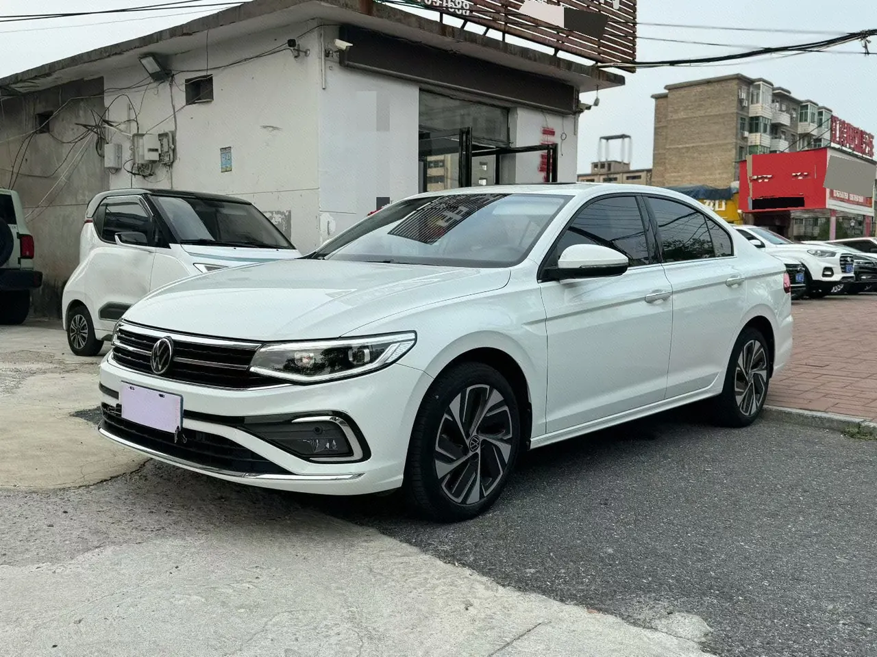Открыть галерею: Volkswagen 2023 Bora 1.2TSI 200TSI Yuexing PRO Edition Automatic Gear