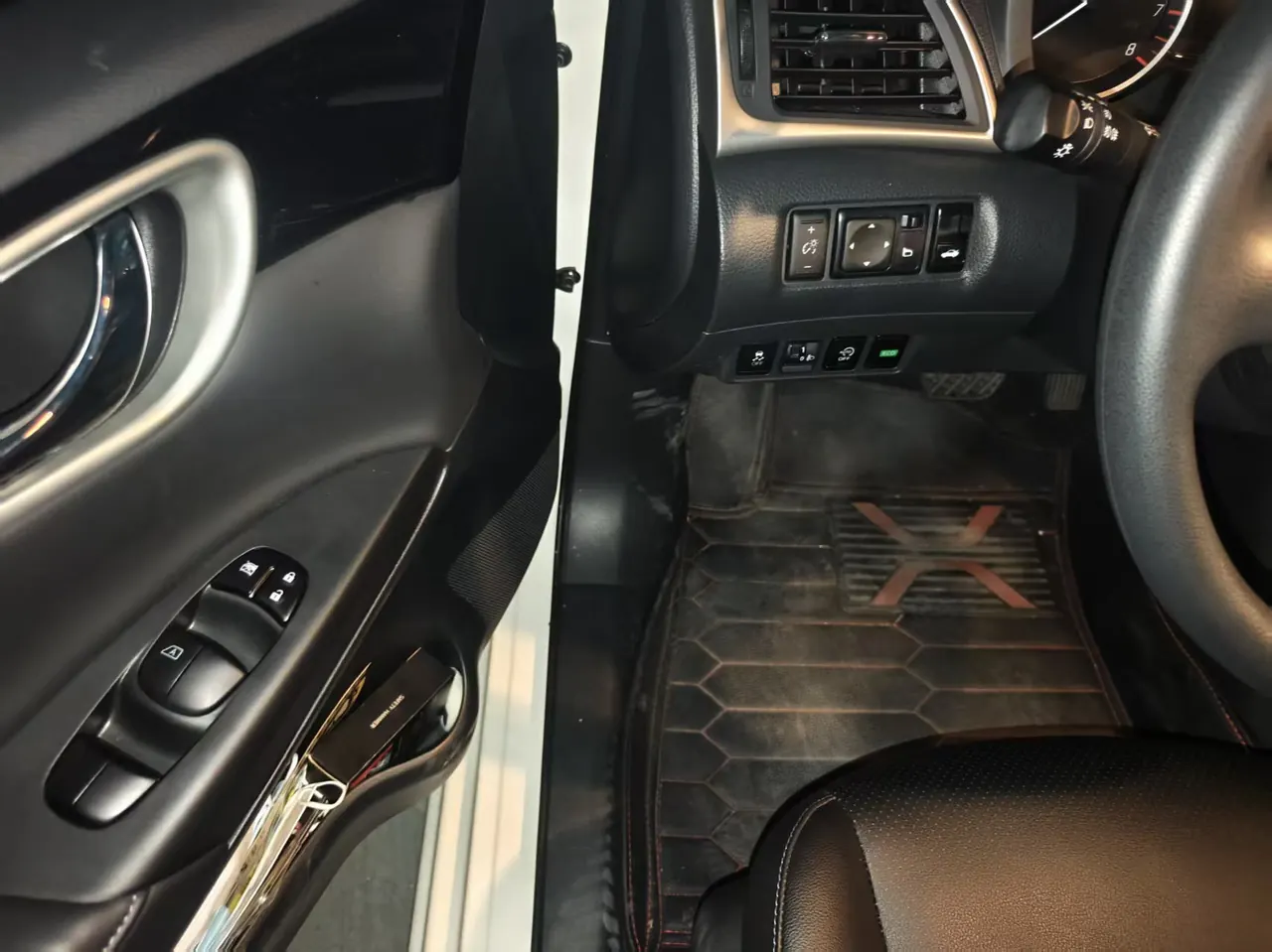 Nissan 2022 Sylphy Classic 1.6 Stepless XL Deluxe Automatic Gear 8