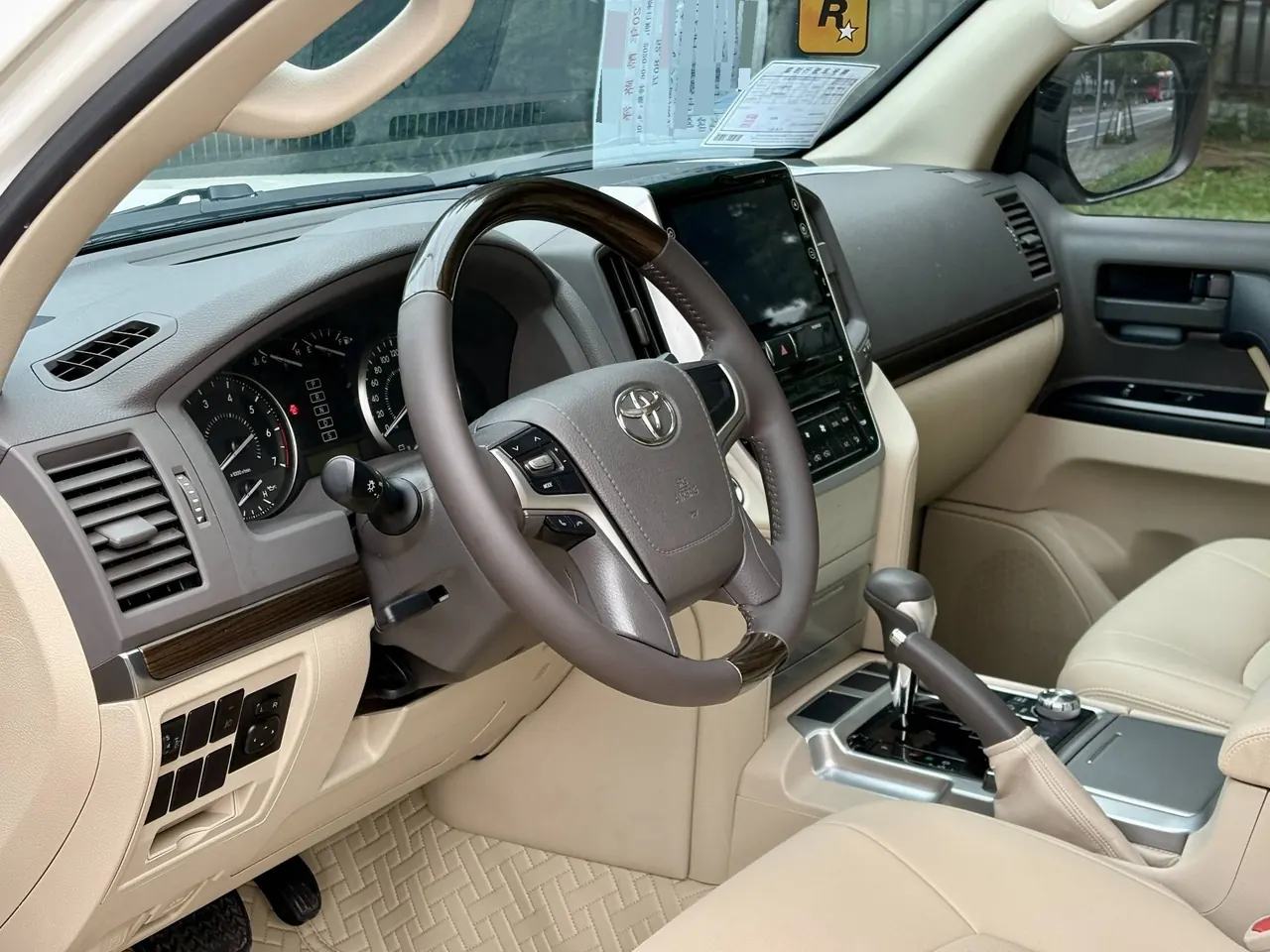 Toyota Land Cruiser (Imported) 2020 Land Cruiser 4.0 Middle East Manual 10