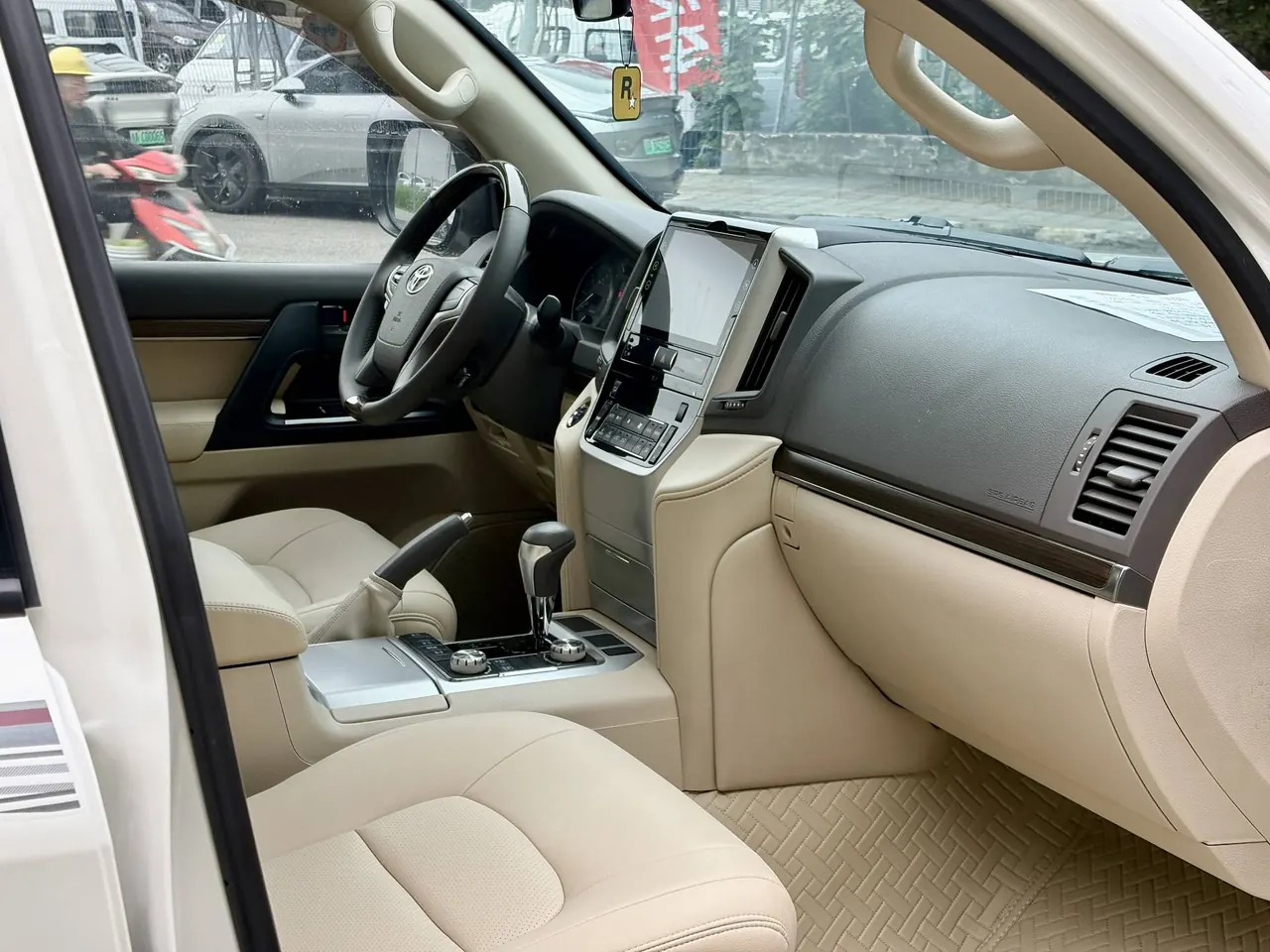 Toyota Land Cruiser (Imported) 2020 Land Cruiser 4.0 Middle East Manual 11