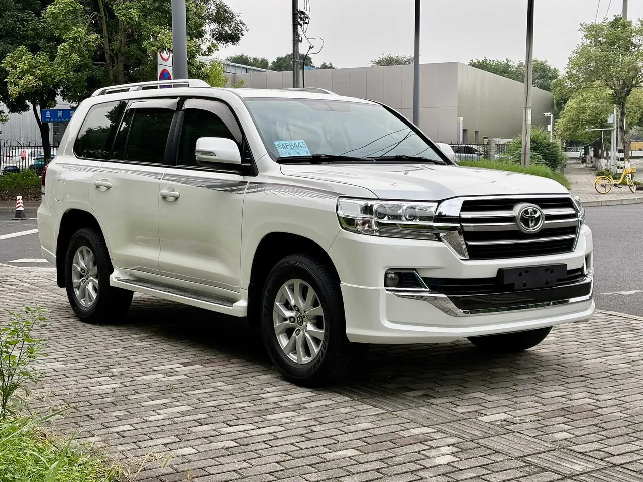 Toyota Land Cruiser (Imported) 2020 Land Cruiser 4.0 Middle East Manual 3
