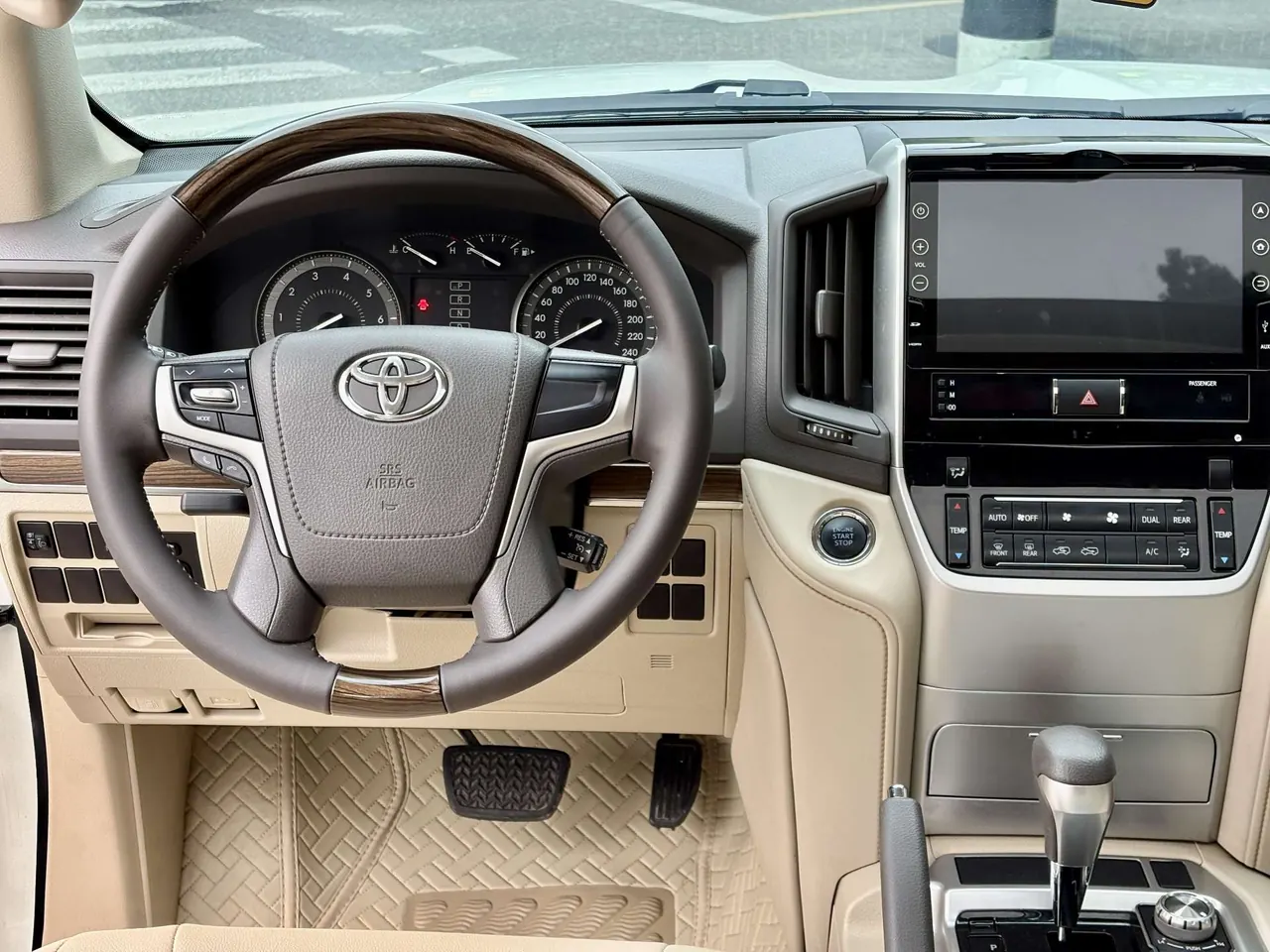 Toyota Land Cruiser (Imported) 2020 Land Cruiser 4.0 Middle East Manual 8