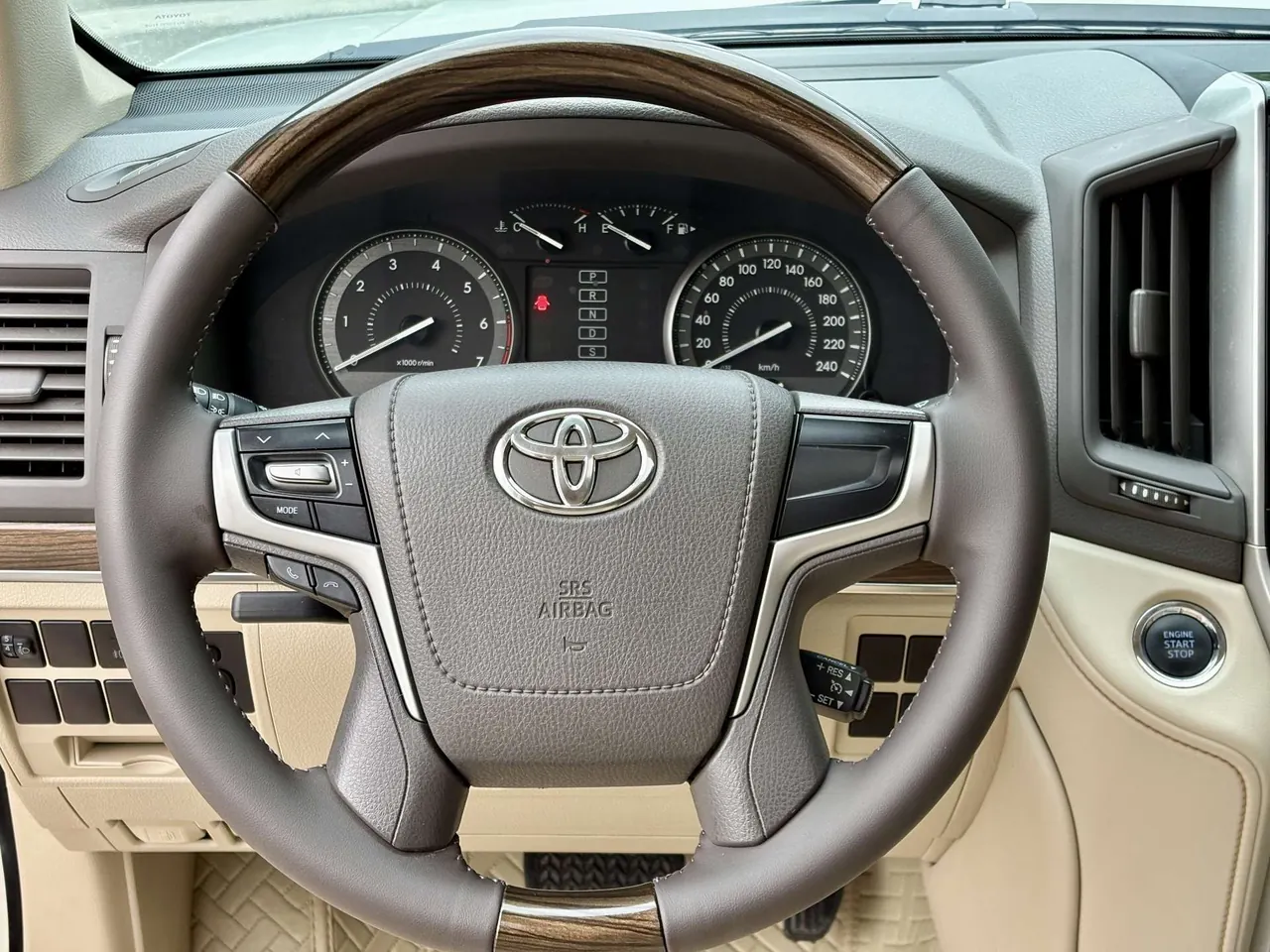 Toyota Land Cruiser (Imported) 2020 Land Cruiser 4.0 Middle East Manual 9