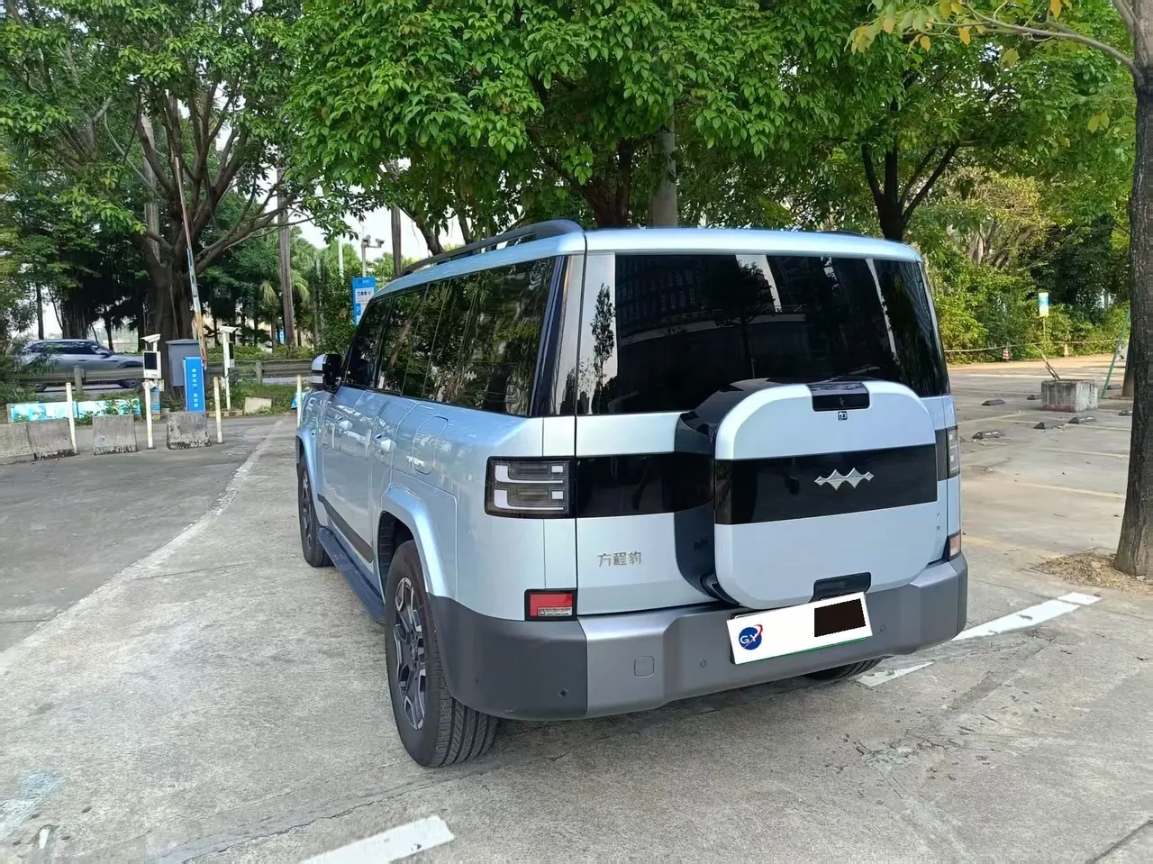FangChengBao 2025 Titanium 7 1.5T Stepless 200KM Two-Drive Max Edition Automatic Gear 10