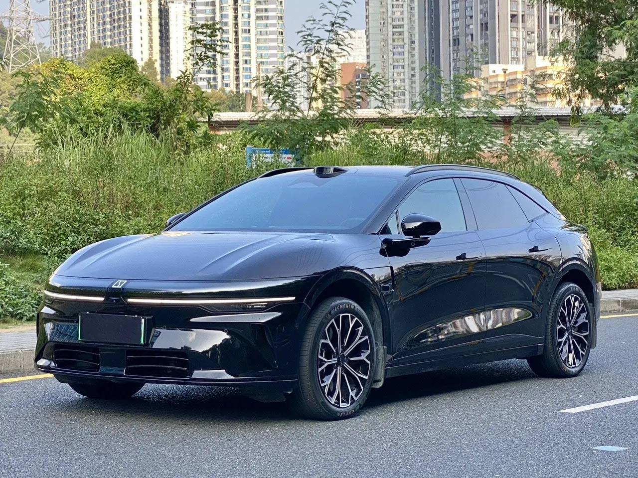 Zeekr 2025 Zeekr 007GT four-wheel drive intelligent driving version 75kWh automatic gear - View 1