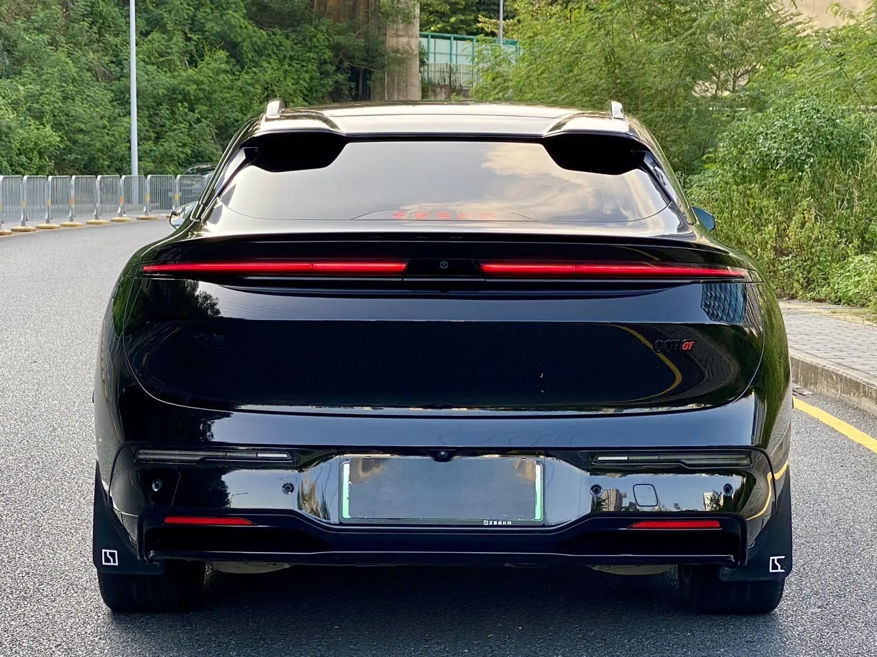 Zeekr 2025 Zeekr 007GT four-wheel drive intelligent driving version 75kWh automatic gear 5