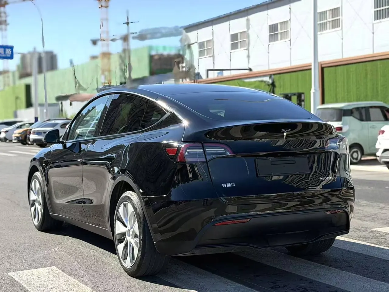 Tesla 2023 Model Y long endurance all-wheel drive version automatic transmission 11