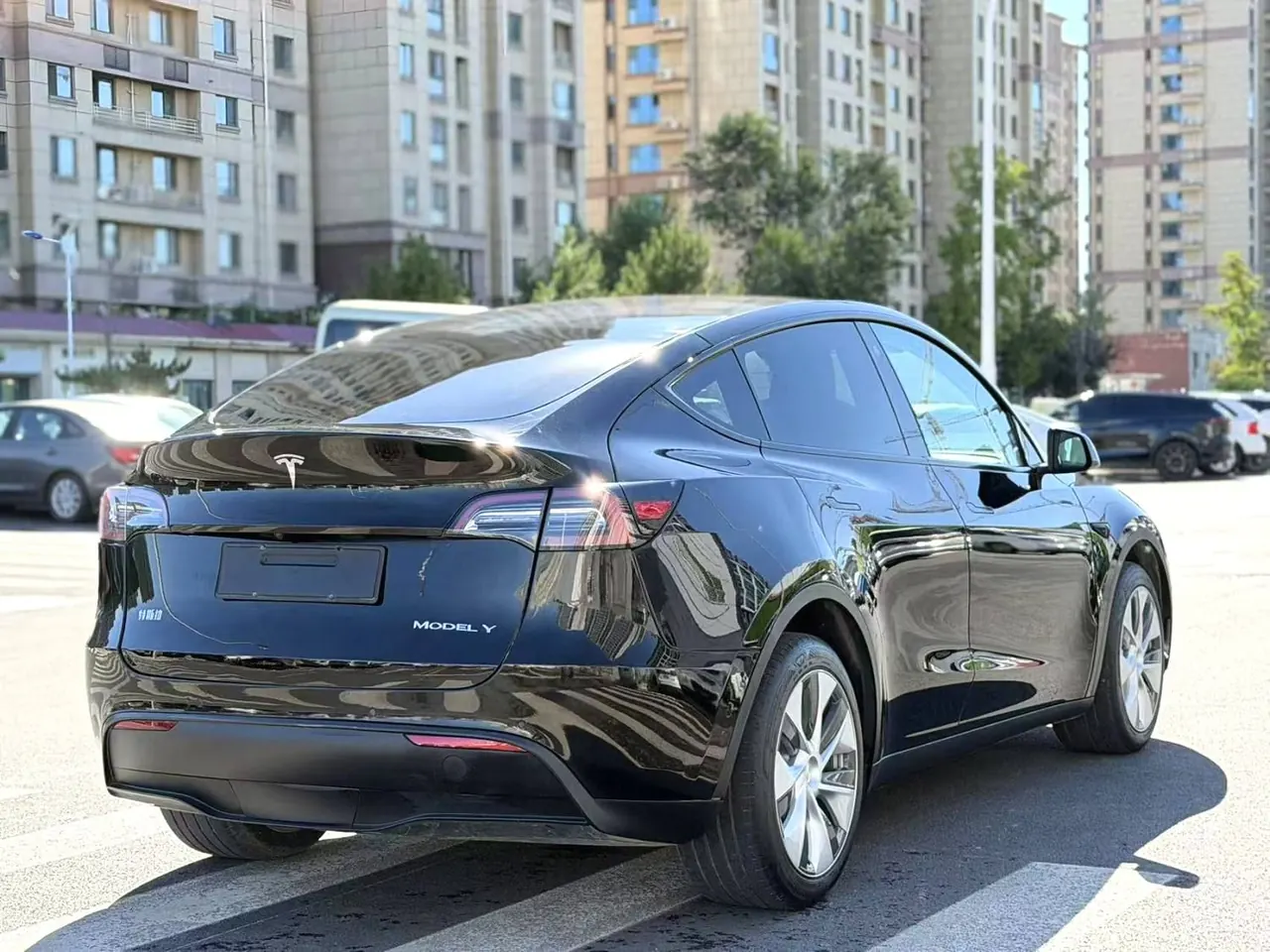 Tesla 2023 Model Y long endurance all-wheel drive version automatic transmission 13