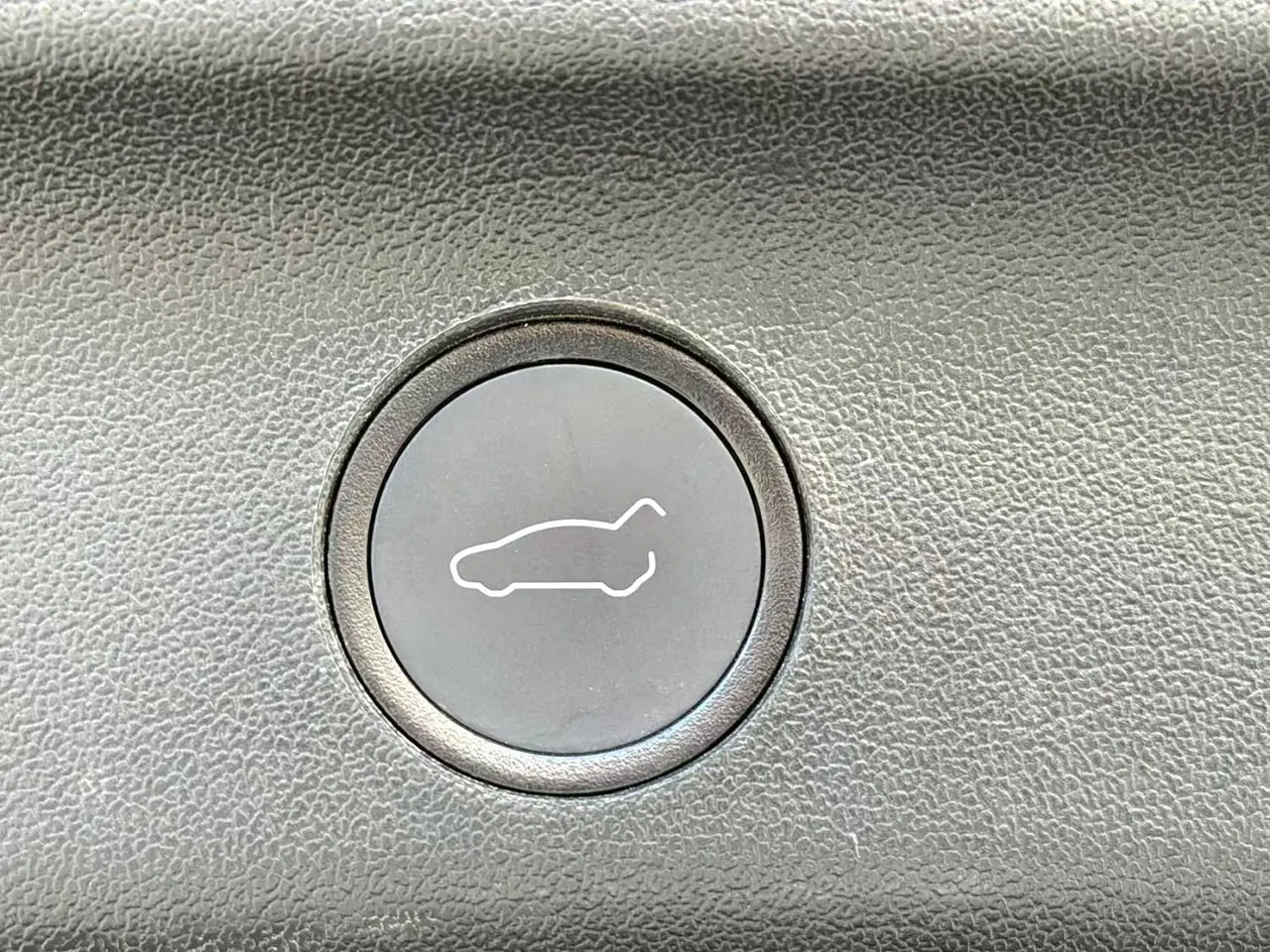 Tesla 2023 Model Y long endurance all-wheel drive version automatic transmission 7