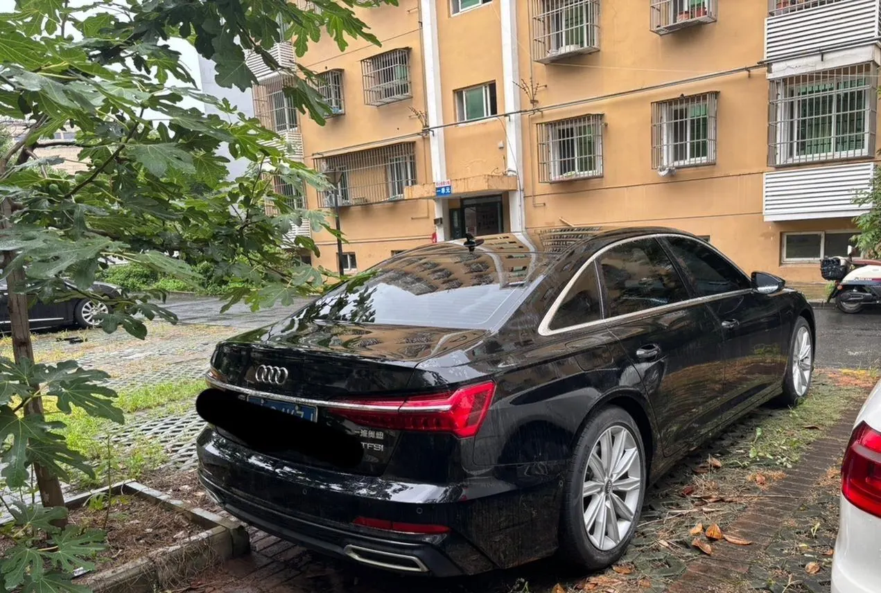 Audi 2021 A6L 2.0TFSI 45TFSI Selected Dynamic Automatic 3