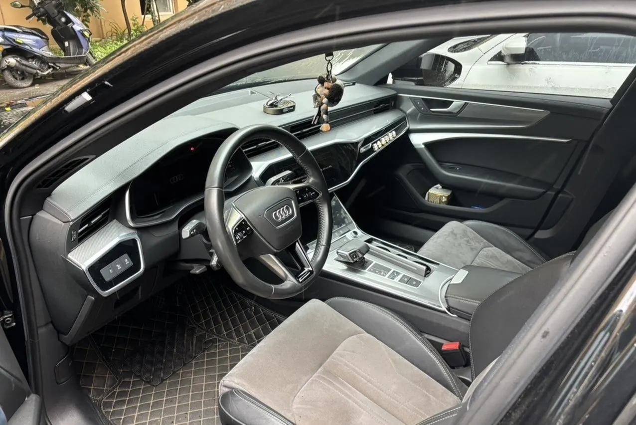 Audi 2021 A6L 2.0TFSI 45TFSI Selected Dynamic Automatic 5