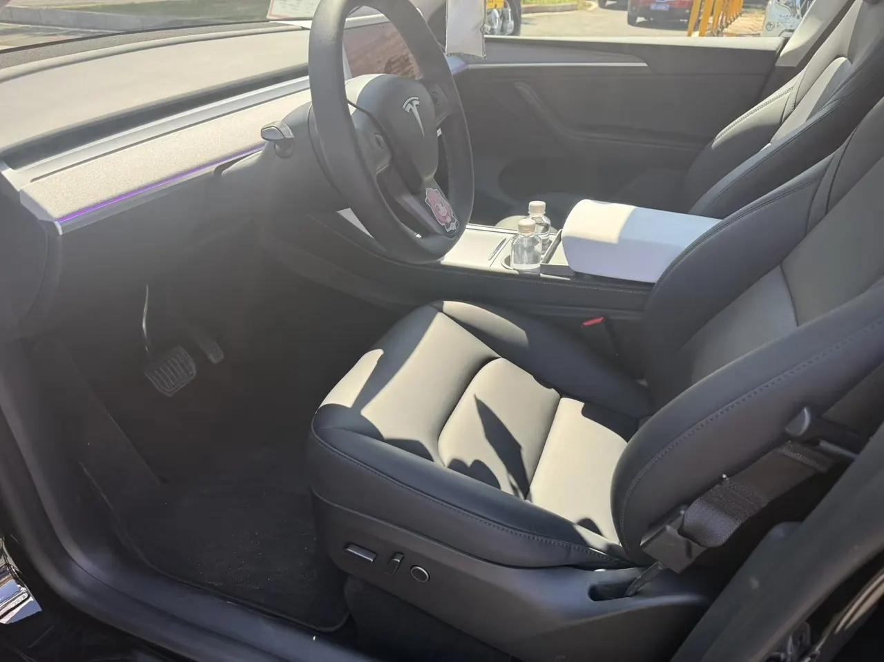 Tesla 2023 Model Y rear-wheel drive version automatic transmission 4