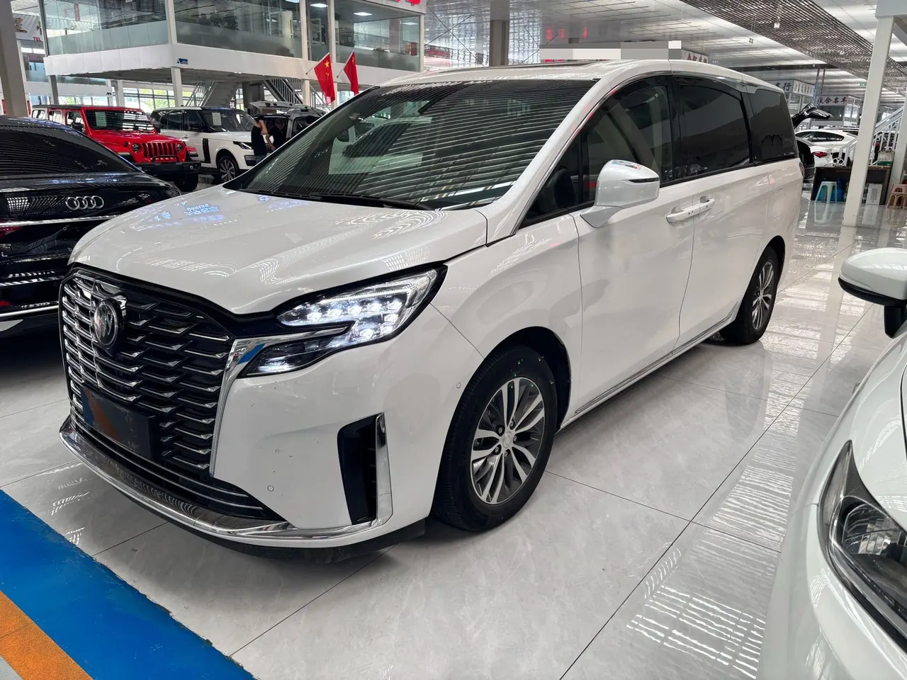 Buick 2023 GL8 ES Lu Zun 48V 2.0T 653T Exclusive Automatic Gear 2