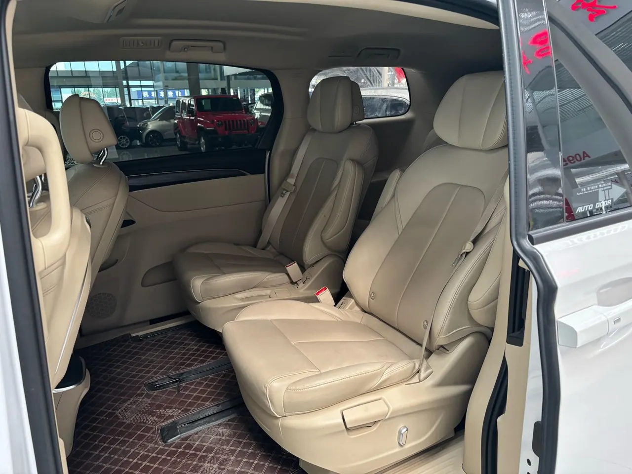 Buick 2023 GL8 ES Lu Zun 48V 2.0T 653T Exclusive Automatic Gear 5