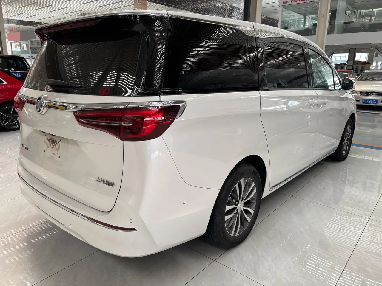 Buick 2023 GL8 ES Lu Zun 48V 2.0T 653T Exclusive Automatic Gear 8