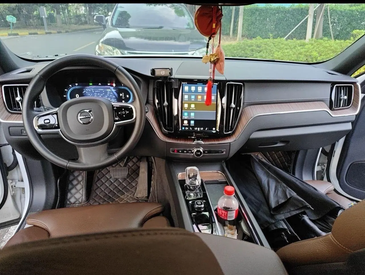 Volvo 2023 XC60 48V 2.0T B5 4-wheel drive Zhiyuan Deluxe Edition Automatic Gear 9