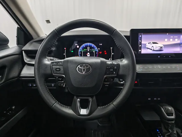 Toyota 2024 Camry 2.0GVP Stepless Deluxe Edition Automatic Transmission 3