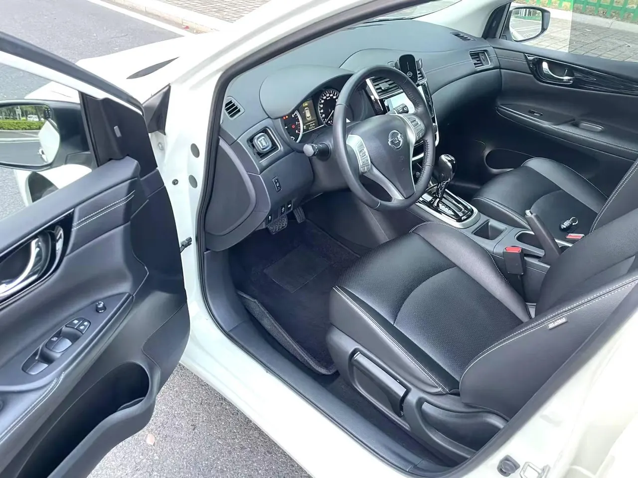 Nissan 2021 Tiida 1.6 Stepless Smart Edition Automatic Gear 6