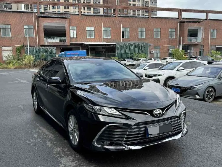 Toyota 2023 Camry 2.0G Stepless Deluxe Edition Automatic Gear 3