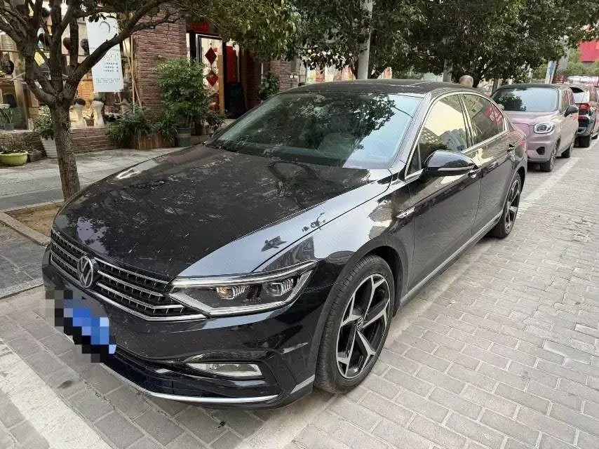 Открыть галерею: Volkswagen 2023 Magotan 2.0TSI 330TSI 2 million Commemorative Luxury Automatic Gear