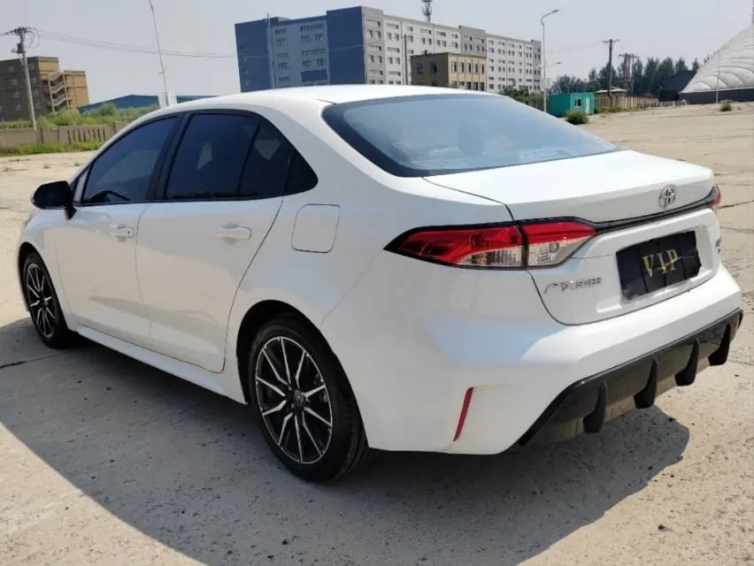 Toyota 2023 Lei Ling 1.2T Stepless 185T Sports Edition Automatic Gear 3