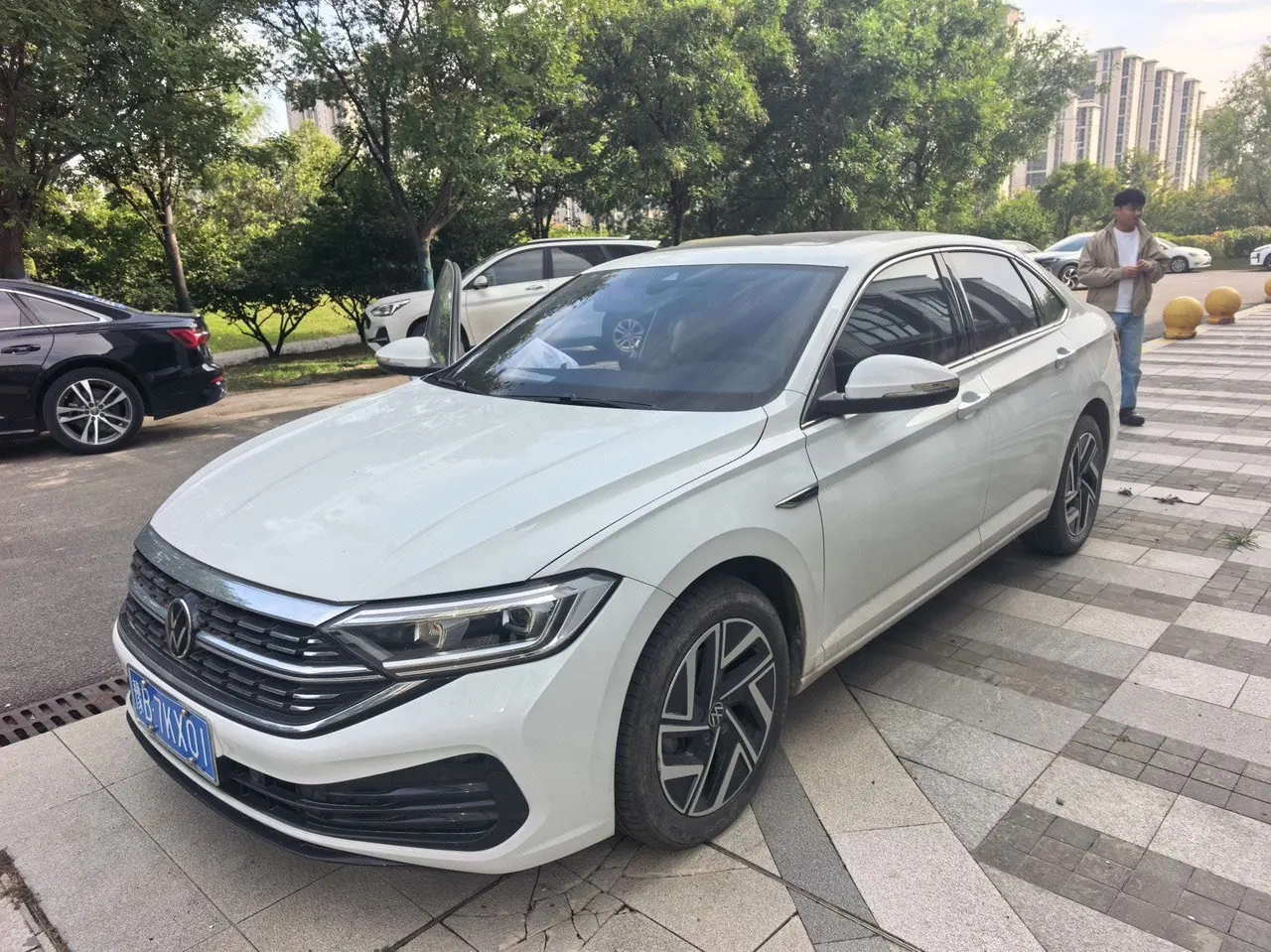Open image lightbox: Volkswagen 2023 Sagitar 1.5TSI 300TSI Exceed Edition Automatic