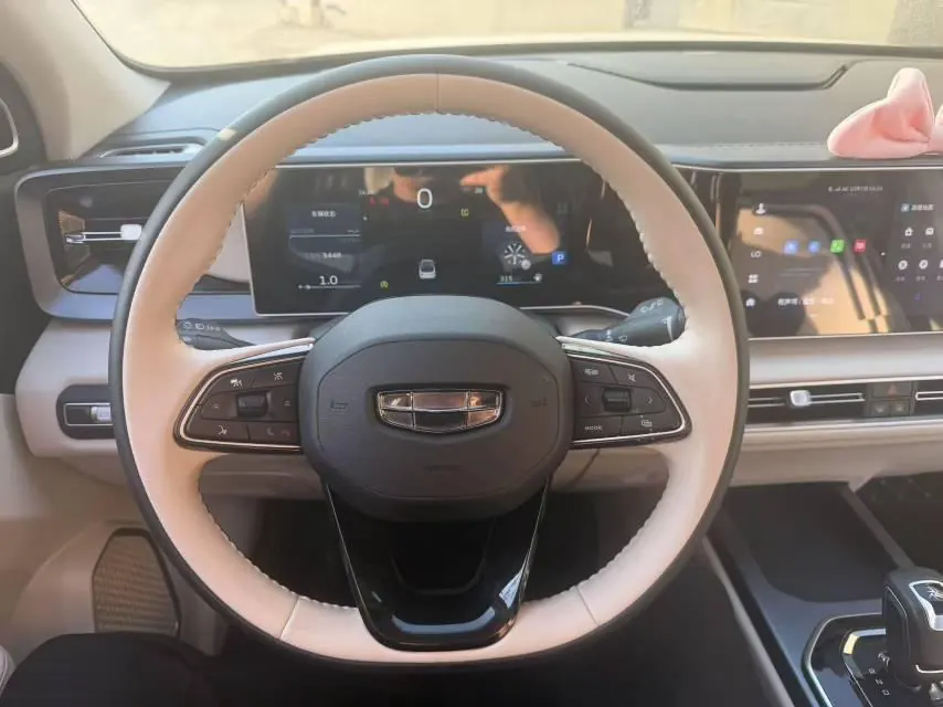 Geely 2023 icon 1.5TD protagonist automatic gear 2