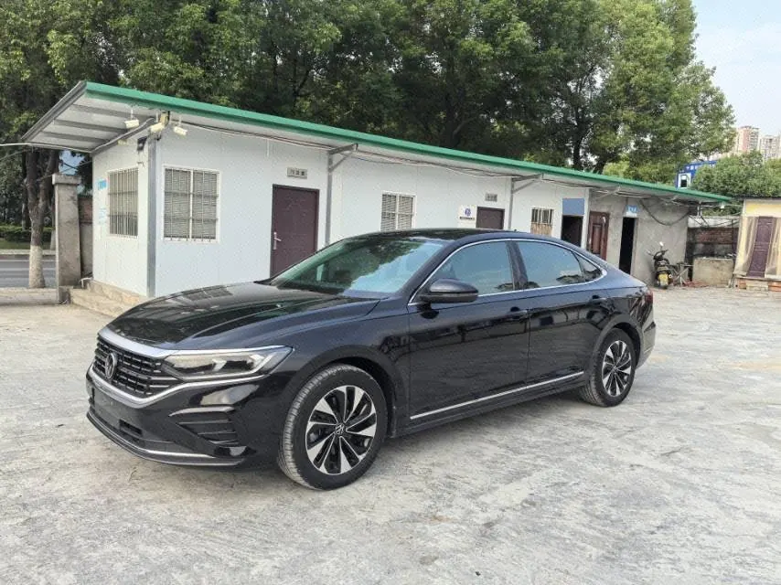 Открыть галерею: Volkswagen 2023 Passat 2.0TSI 330TSI Elite Edition Automatic