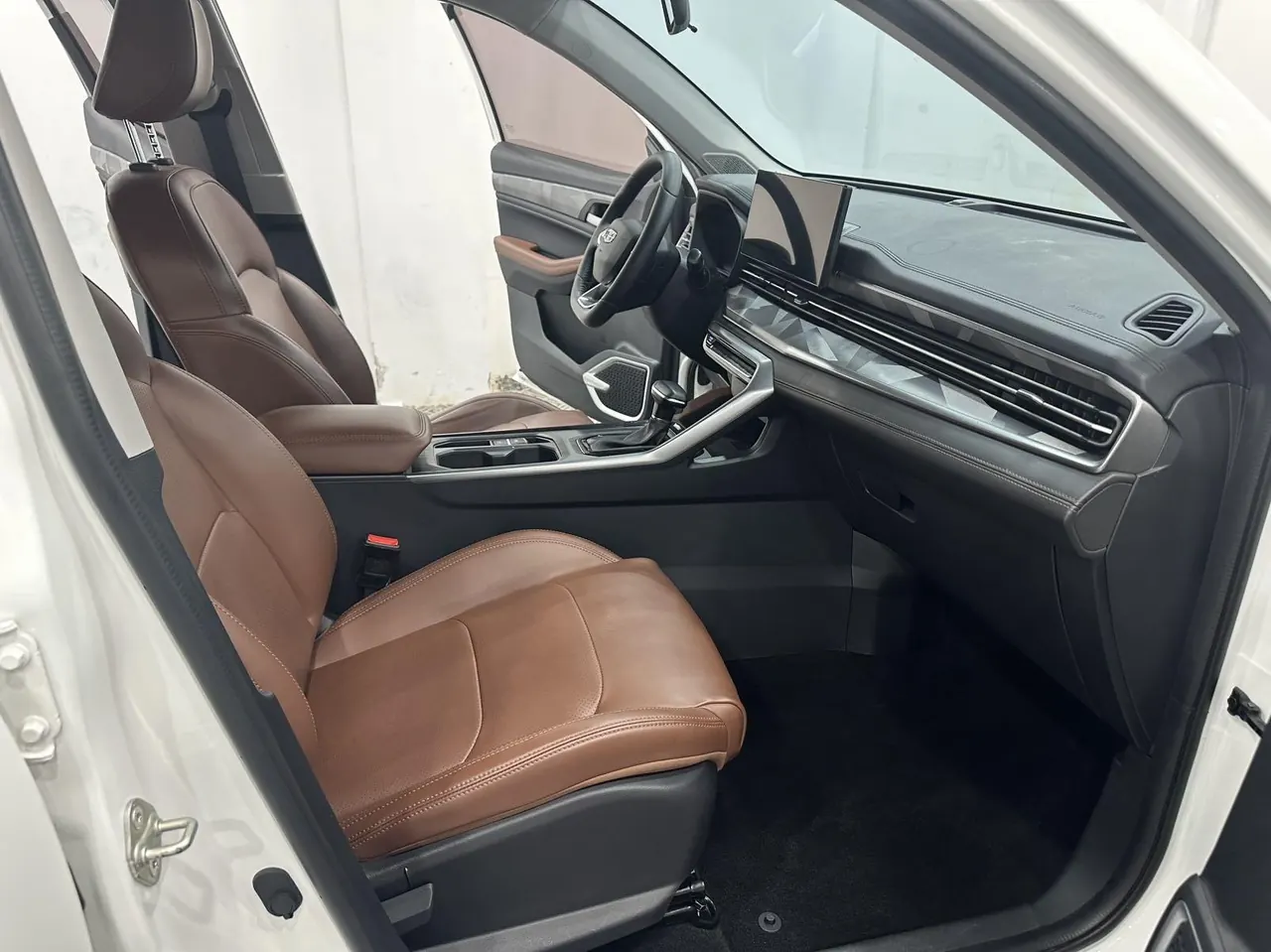 Geely Vision SUV(X6) 2021 Vision X6 Pro 1.4T Premium Automatic 4