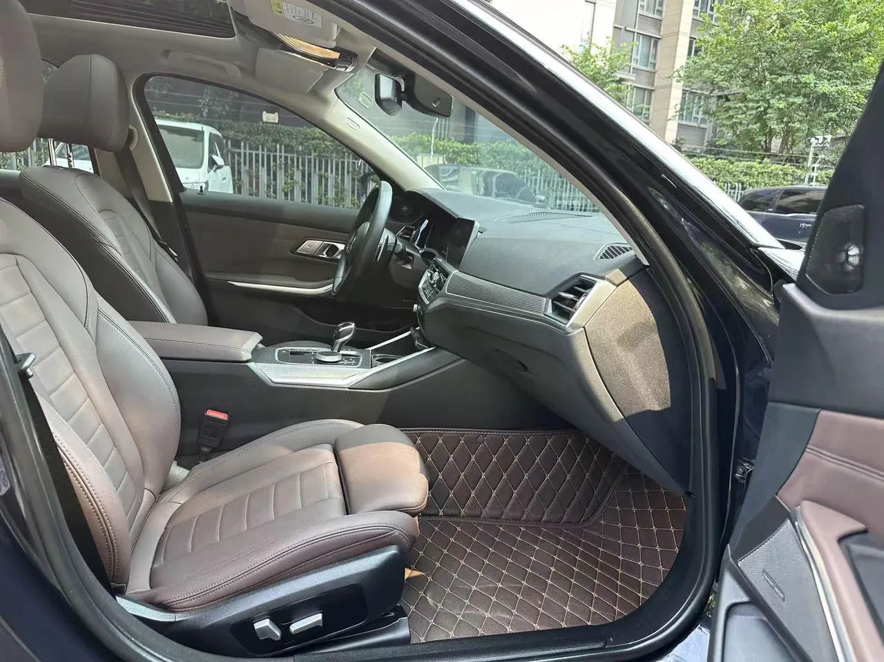 BMW 3 Series 2020 325Li 2.0T M Sports Obsidian Night Edition Automatic Gear 6