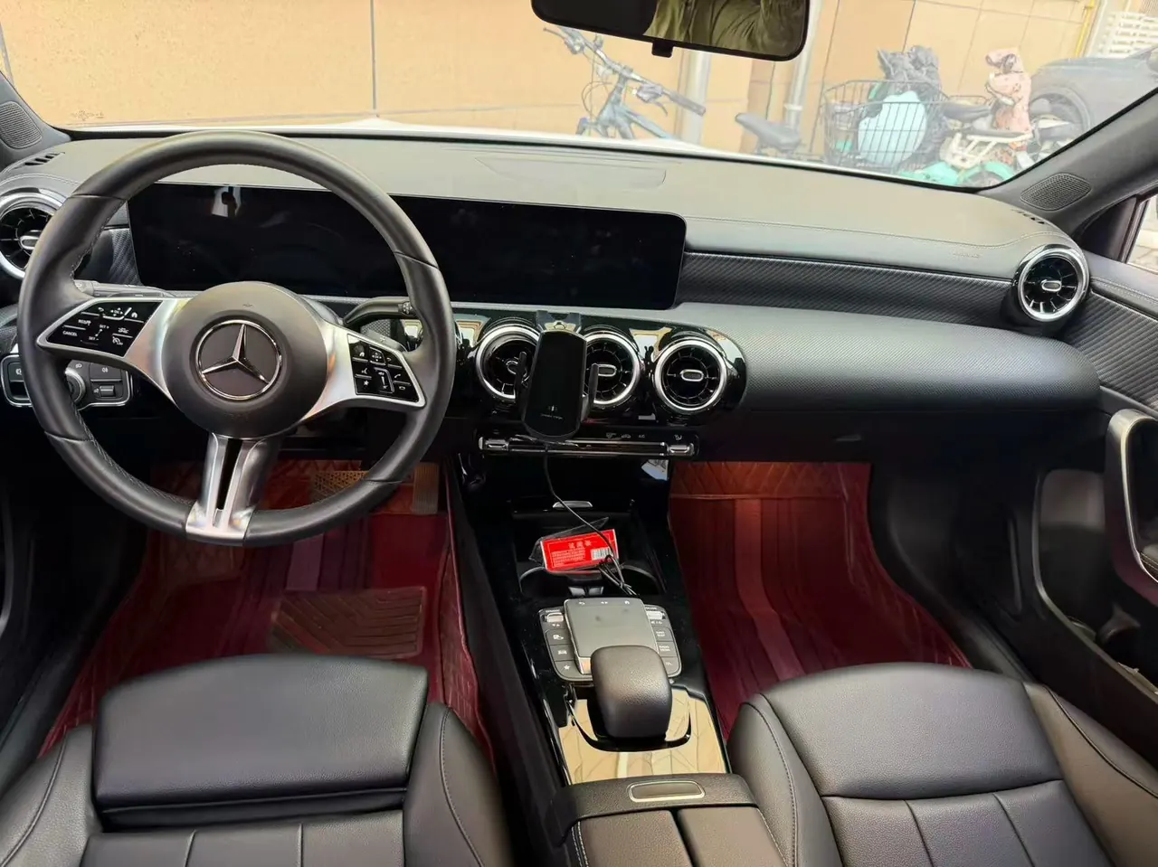 Mercedes Benz Class A 2023 A 200 L 1.3T Dynamic Automatic 3