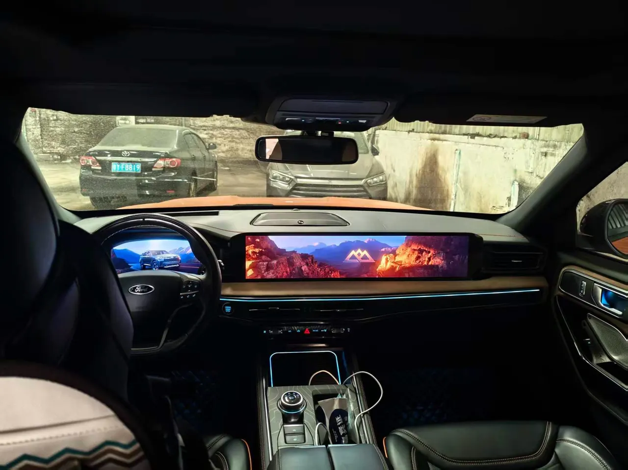 Ford 2023 Explorer 2.3T EcoBoost 285 Kunlun Peak Edition 7-seat Automatic 9