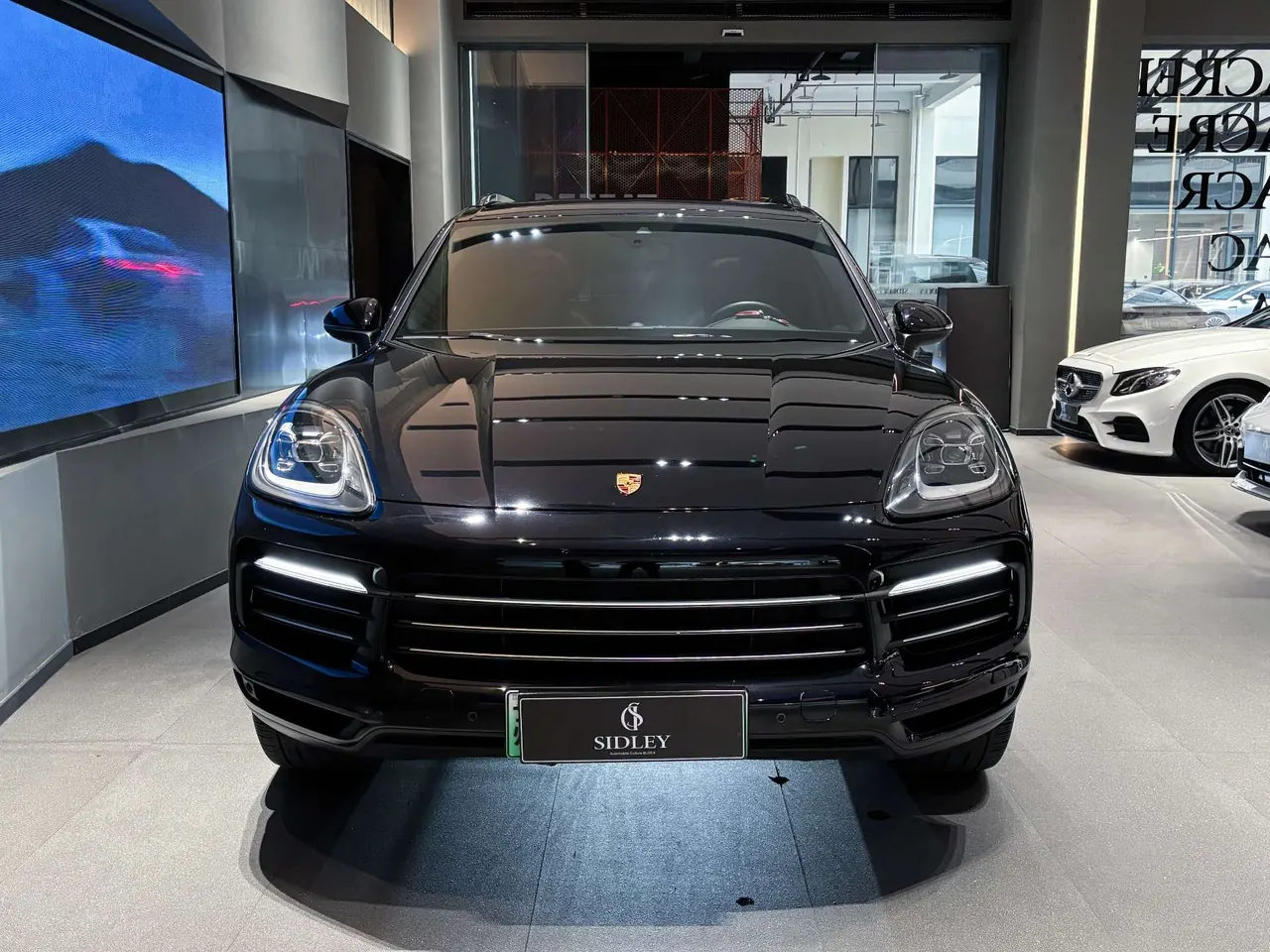 Porsche Cayenne New Energy (Imported) 2021 Cayenne Oil and Electric Hybrid 2.0T Automatic Gear 2