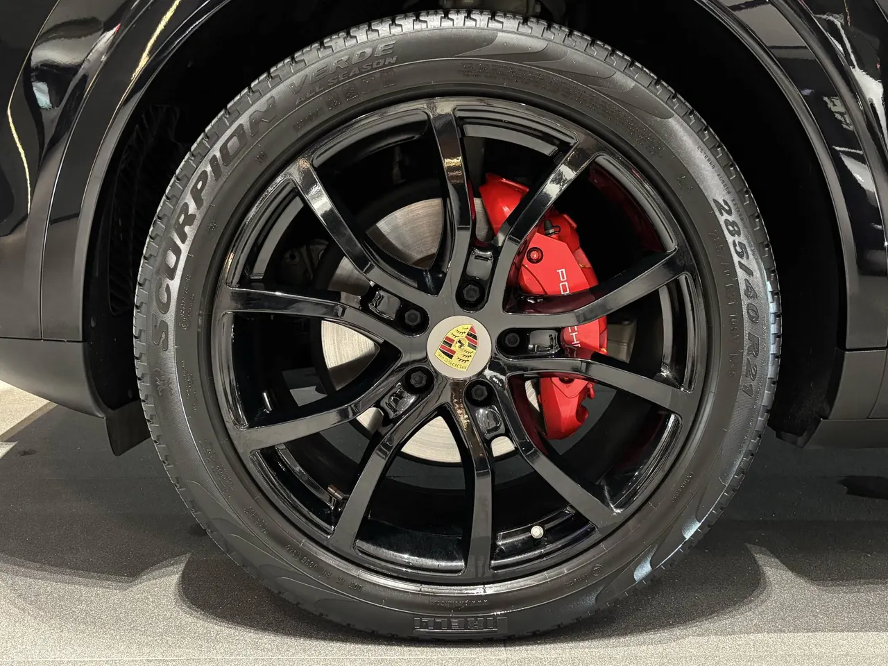 Porsche Cayenne New Energy (Imported) 2021 Cayenne Oil and Electric Hybrid 2.0T Automatic Gear 5