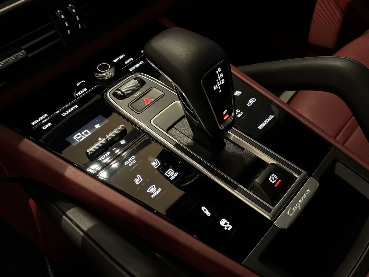 Porsche Cayenne New Energy (Imported) 2021 Cayenne Oil and Electric Hybrid 2.0T Automatic Gear 8