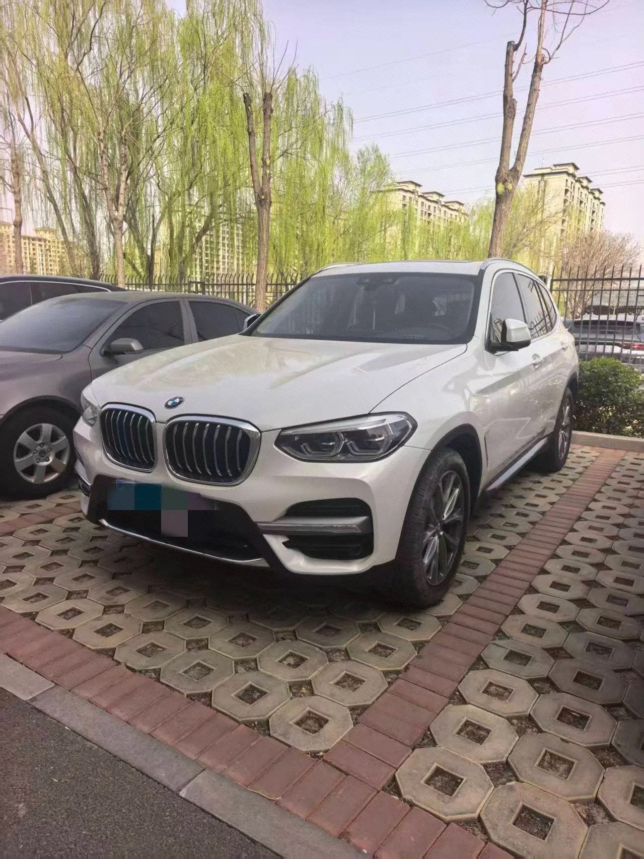 Open image lightbox: BMW 2020 X3 xDrive25i 2.0T M sports suit automatic gear